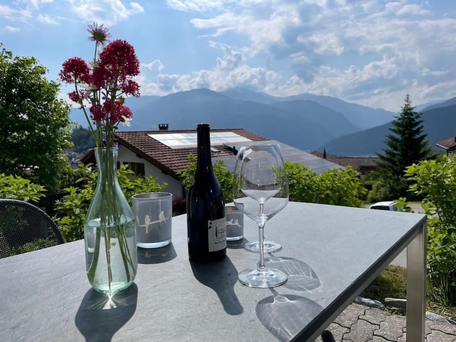 Wohnung Mit Fantastischer Aussicht Trin Kültér fotó